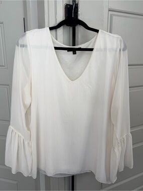 Banana Republic V-Neck Bell Long Sleeve Blouse
